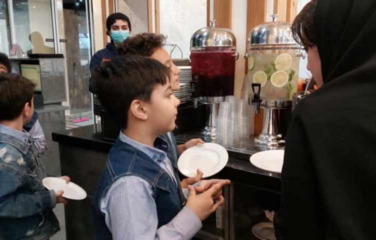 صرف صبحانه در هتل به مناسبت روز جهانی غذا