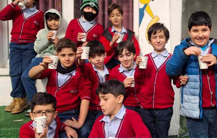 صرف صبحانه‌ی تخم مرغ آب‌پز جهت آشنایی با ساختار سلول