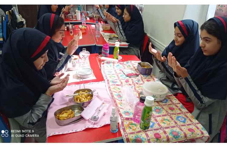 صرف ناهار دانش آموزان 4