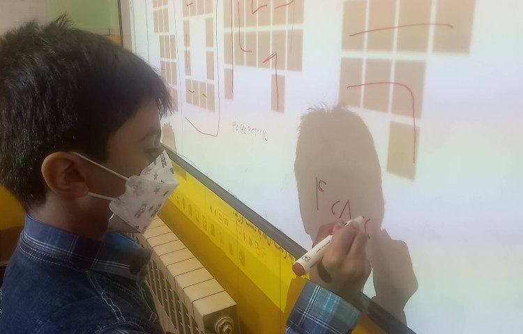 :صفحه 10 و 11 ریاضی پایه ی سوم/شمارش چندتاچندتا، کلاس زمین 4