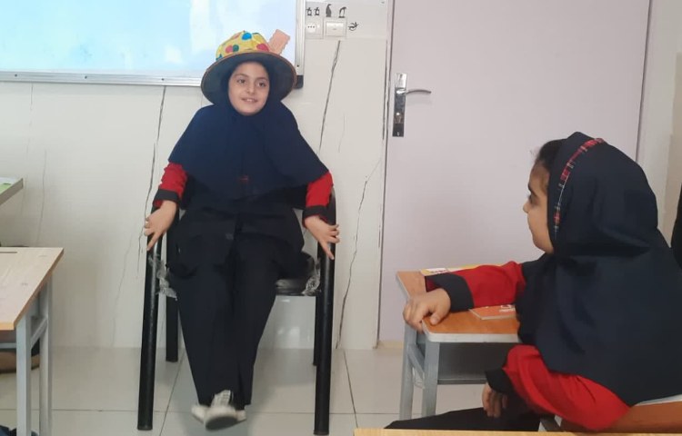 صندلی قصه‌گویی 4