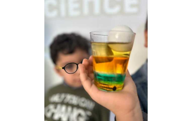 طبقات رنگی هفته ملی علوم 4