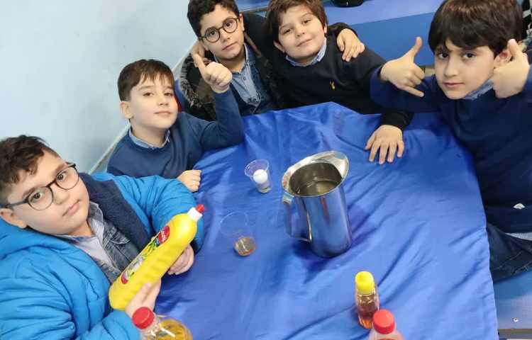 طبقه های رنگی هفته ملی علوم 4