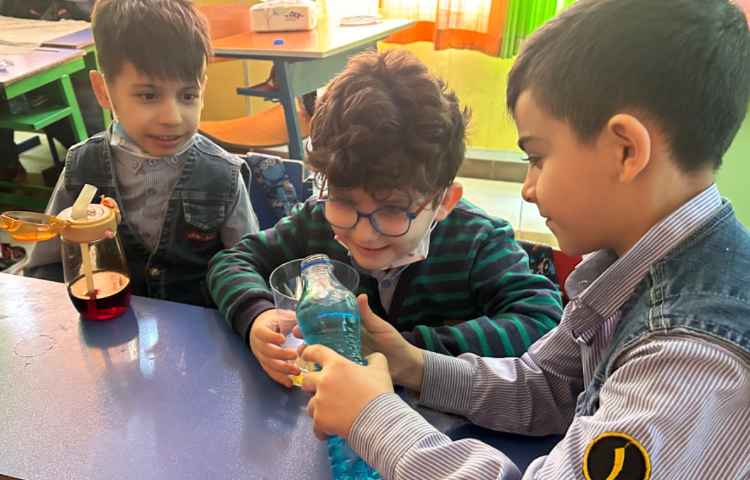 طبقه های رنگی