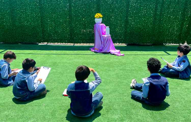 طراحی از چیدمان اشیا درفضای باز