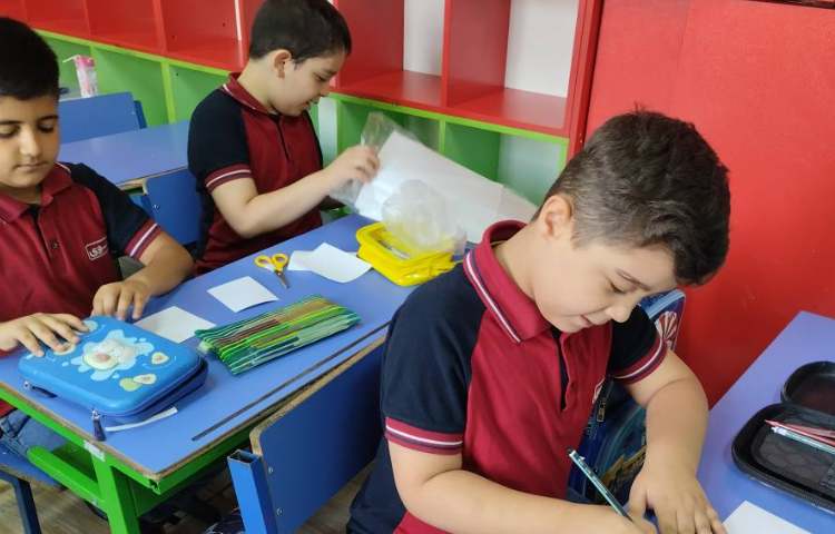 طراحی کارت قهرمان 1