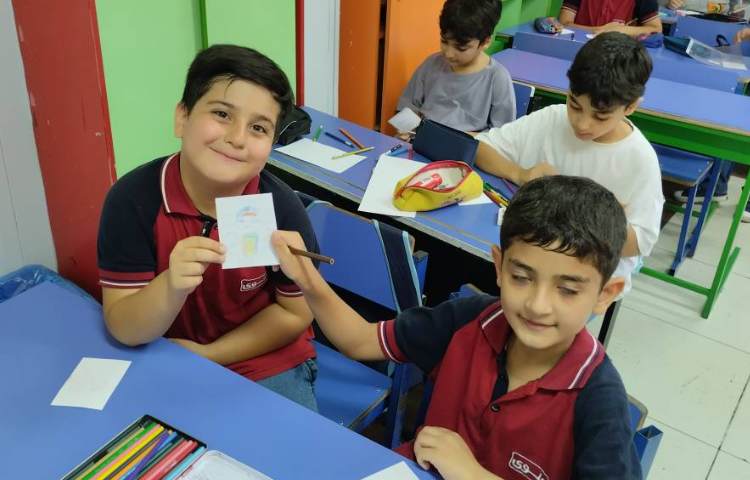 طراحی کارت قهرمان 14