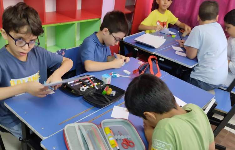 طراحی کارت قهرمان 16