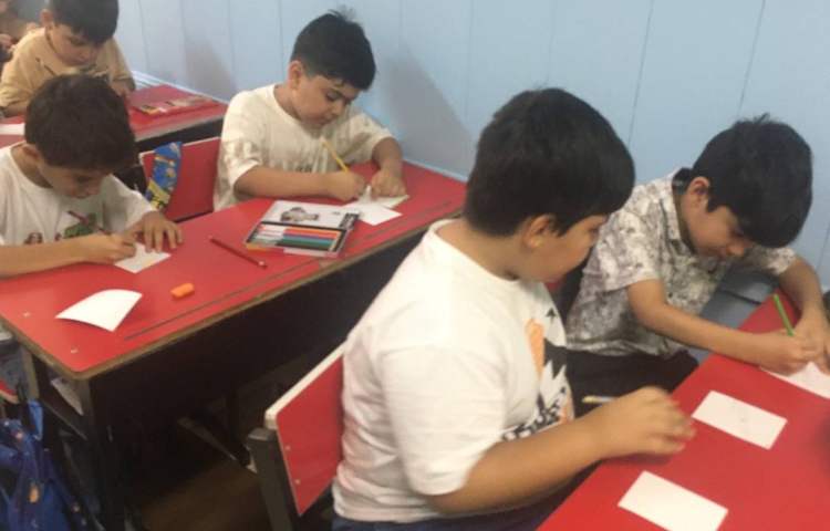 طراحی کارت قهرمان 4