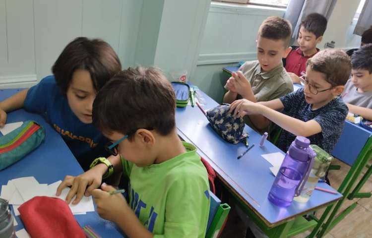 طراحی کارت قهرمان 4