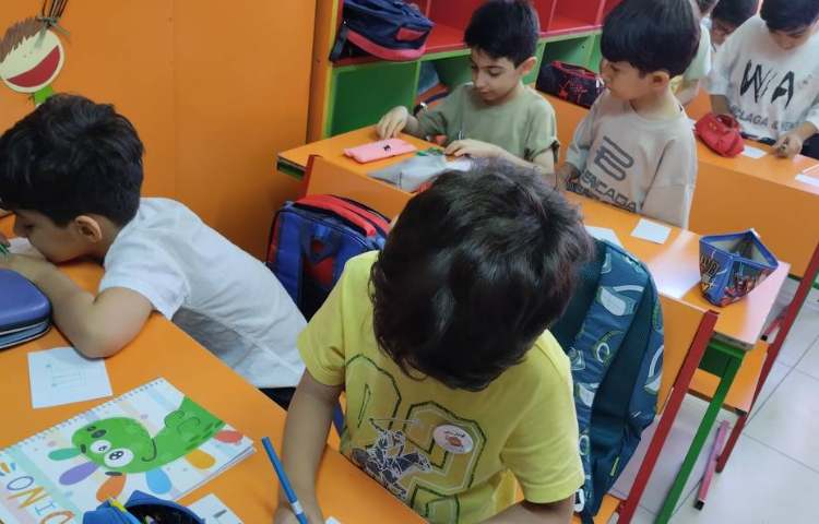 طراحی کارت قهرمان 9