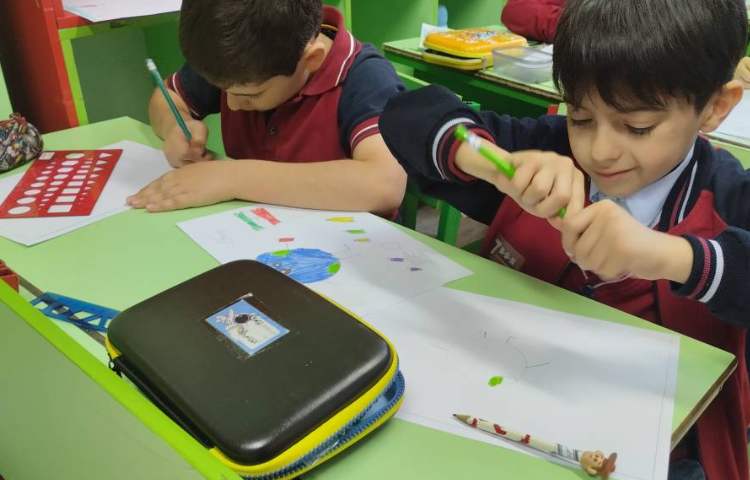 طرح دو سالانه هنر با موضوع بازیافت 3