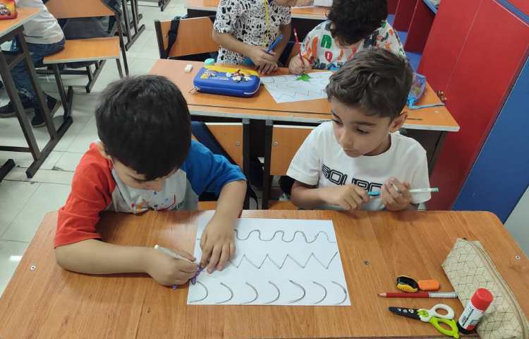 طرز صحیح گرفتن مداد دردست 1