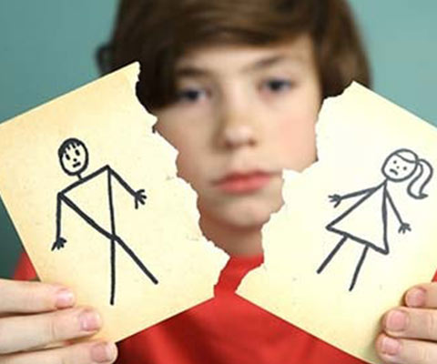 تأثیر طلاق بر افت تحصیلی و آینده‌ی کودکان و نوجوانان