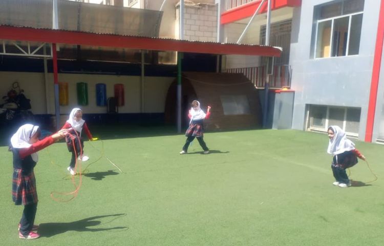 ط مثل طناب بازی