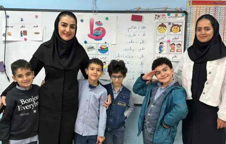 ظ مثل حضور ناظمین در کلاس 4