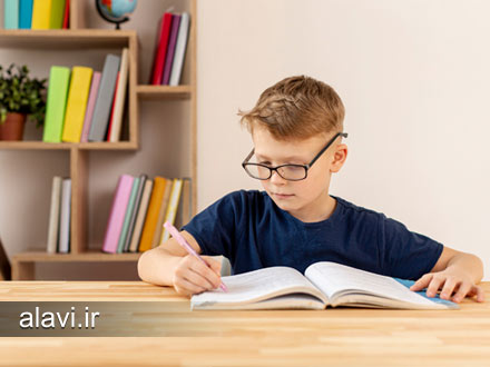 ارتباط مؤثر با معلمان و همکلاسی‌ها