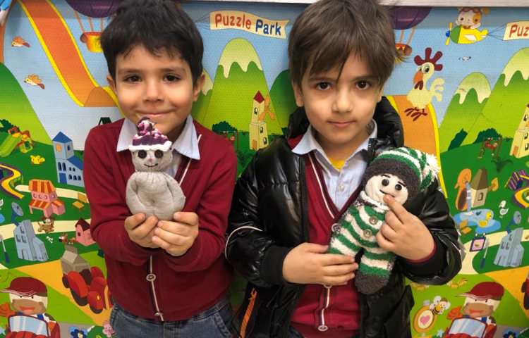 عروسک جورابی 2