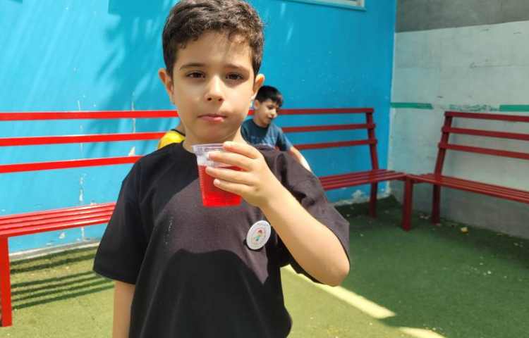 عزاداری و مراسم پذیرایی از دانش آموزان به مناسبت تاسوعا و عاشورای حسینی 24