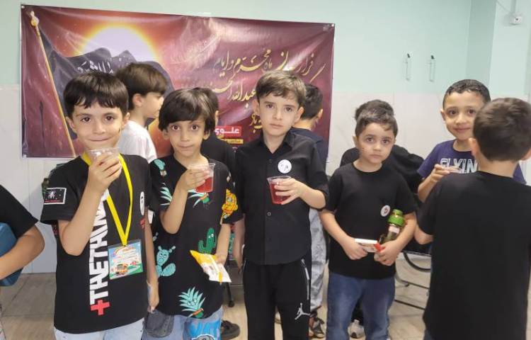 عزاداری و مراسم پذیرایی از دانش آموزان به مناسبت تاسوعا و عاشورای حسینی 25