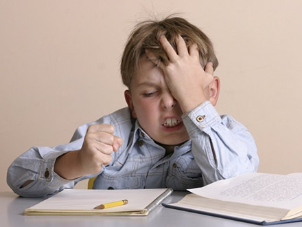 ناسازگاری در دانش‌آموزان به چه معنا است؟