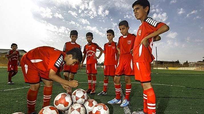 علم بهتر است یا فوتبال؟!