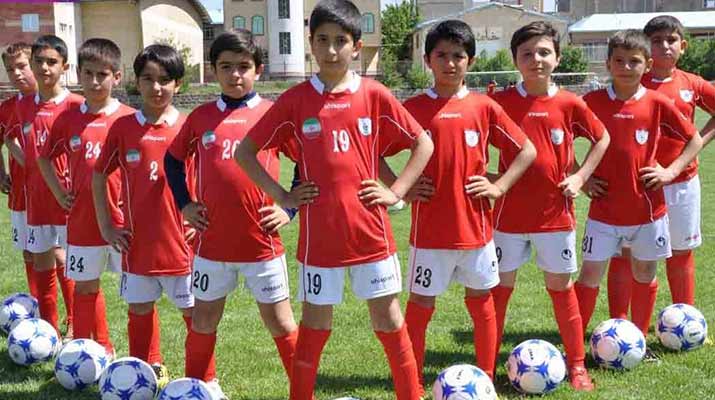 علم بهتر است یا فوتبال؟!