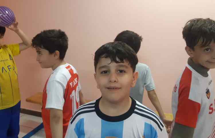 علوم(آزمایش پیدایش شب و روز) 4