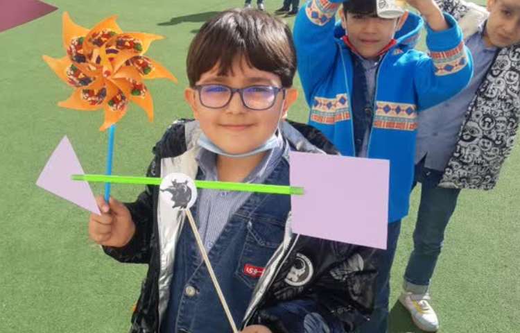 علوم(آشنایی و کار با فرفره و بادسنج) 1