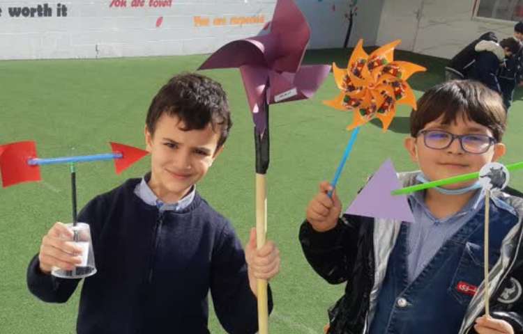 علوم(آشنایی و کار با فرفره و بادسنج) 5