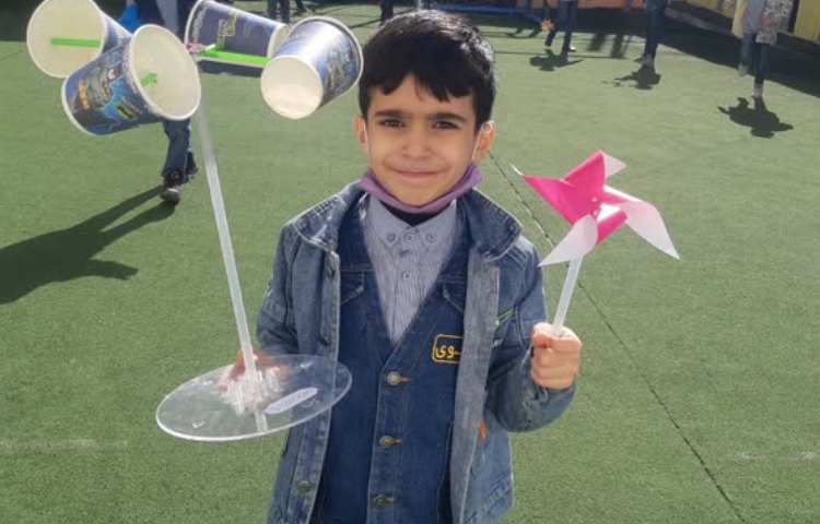 علوم(آشنایی و کار با فرفره و بادسنج)