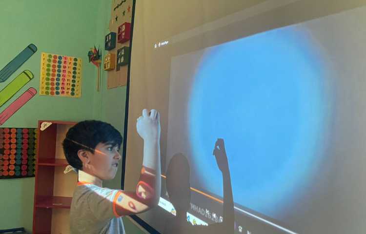 علوم،بازی نور و سایه 3