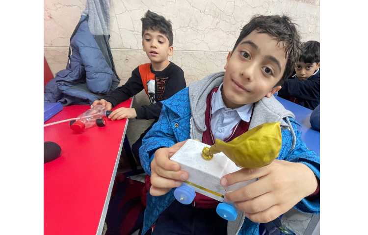 علوم،درس هفتم،ساخت ماشین بادکنکی برگزاری مسابقه 1