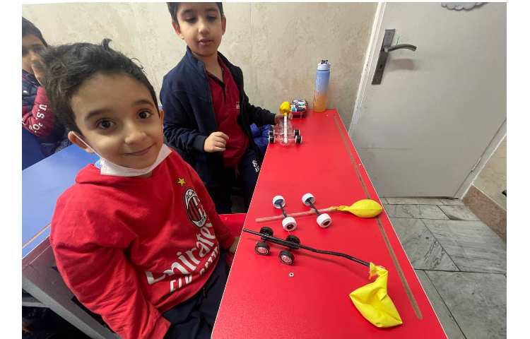 علوم،درس هفتم،ساخت ماشین بادکنکی برگزاری مسابقه 3