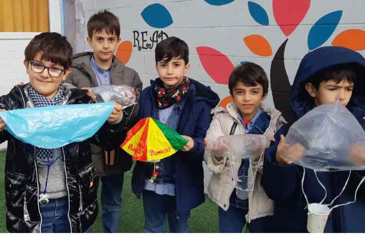 علوم(ساخت چتر نجات و آزمایش در فضای باز) 5