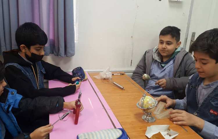 علوم-مشاهده‌ی ابزار پیرامون و تطبیق این ابزار با آموخته‌های دانش‌آموزان 1