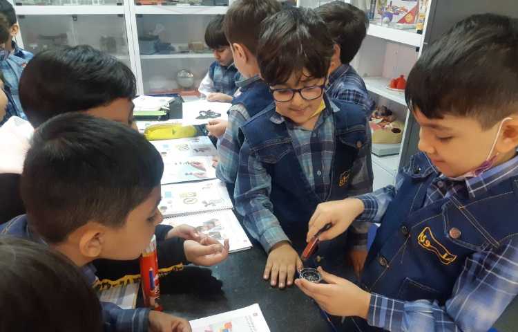 علوم آزمایشگاه(آهن ربای من) دانش آموزان اول دبستان 5