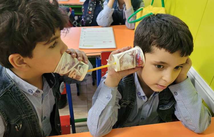 علوم : آزمایش حس شنوایی 9