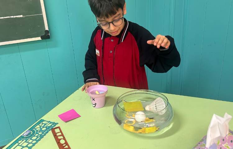 علوم، آزمایش روی آب زیر آب 5