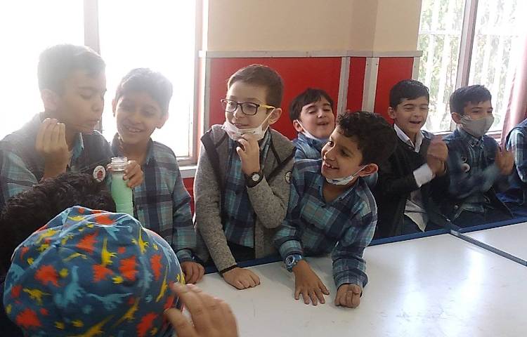 :علوم، آزمایش ساخت حباب، کلاس مریخ 3