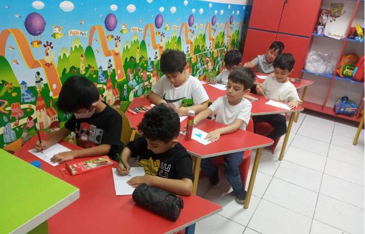 علوم /آزمایش پاک کردن هایلات توسط آبلیمو 2