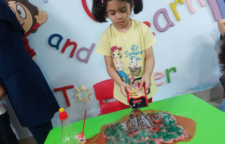 علوم: آزمایش کوه آتشفشان 3