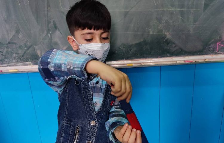 :علوم، آشنایی آهنربا و ذره بین 2