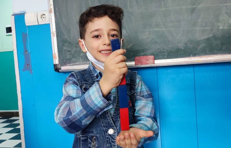 :علوم، آشنایی آهنربا و ذره بین