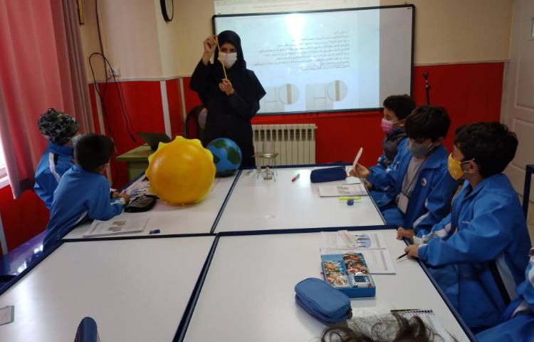 :علوم، آموزش شب و روز و کار با دماسنج، کلاس فضانوردان 3