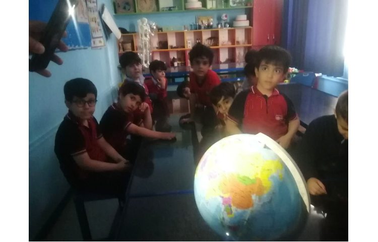 علوم : آهن ربا و چرخش زمین به دور خود و خورشید