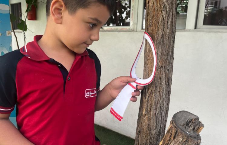 علوم انجام فعالیت مشاهده با استفاده از حواس پنجگانه و یادداشت برداری مشاهدات