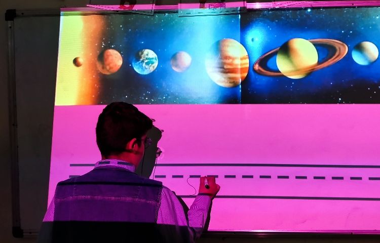 علوم به زبان انگلیسی