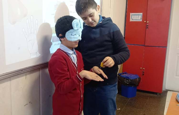 علوم - حس بویایی و حس لامسه 2