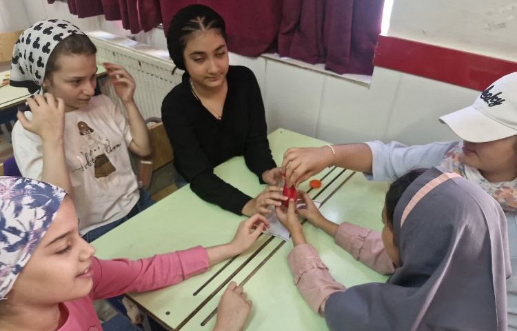 علوم دانشمند کوچک 3
